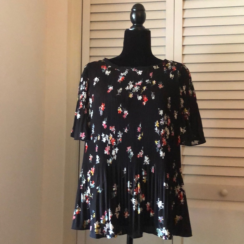 Floral top